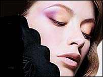 Modelo da Estée Lauder