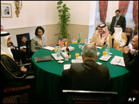 کاندوليزا رايس و وزرای خارجه 4 کشور عربی در اسوان