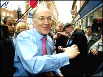 Ông Michael Howard hứa đem lại hy vọng cho cử tri