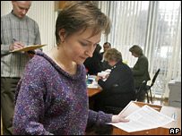 ماسکو میں انتخابی افسر