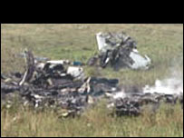 Уламки літака. Фото УНІАН