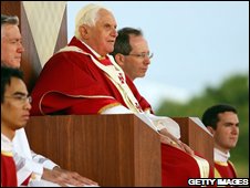 Папа Римський закликає Росію та Грузію, припинити вогонь