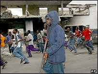 Ação rebelde em Gonaives, a quarta maior cidade do país