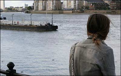 زنی در بريتانيا - عکس از Allan Marshall