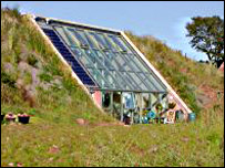 湖区的地下住宅