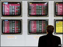 Orly Havalimanı'nda sefer listeleri 