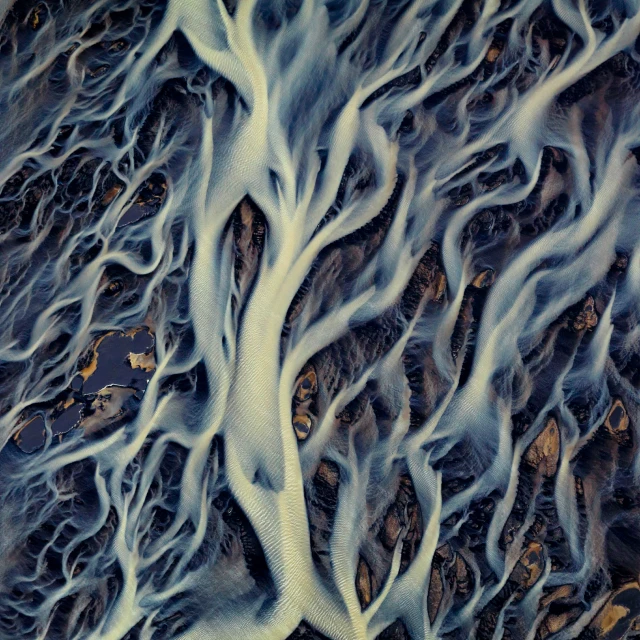 Abstract image of delta.